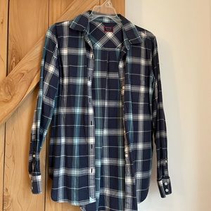Untuckit Size 0 Button Up Shirt